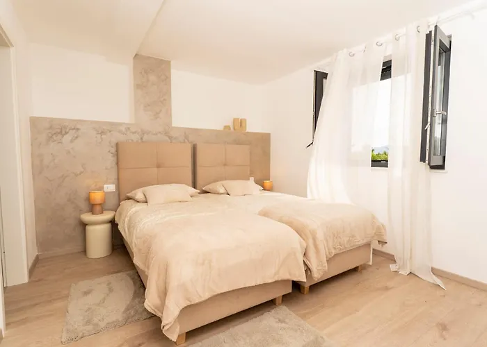 Jan * Labin (Istria)